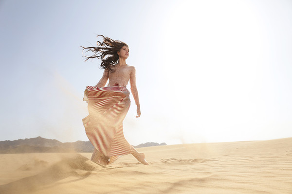 在他的世界里,我只是一个旁观的过路人