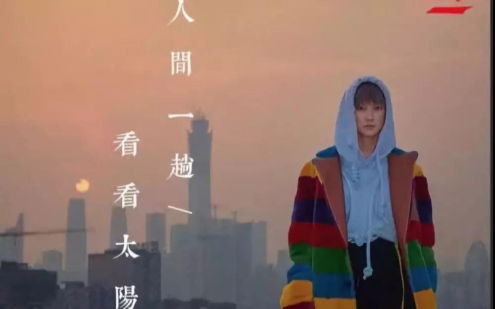 在这个人设频繁崩塌的年代,只有她是安全的