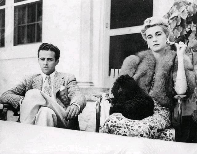 比杨超越更“锦鲤”的名媛:死时花光十亿遗产