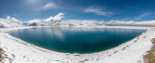 新疆早春四月的诱惑,那是开往另一场盛大的春天