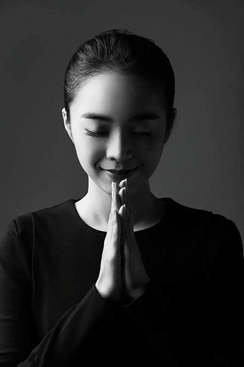 1557111479438232.jpg 菩提树下谁是心里藏着镜子的人,暧昧如风