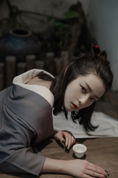 要做一颗饱经风霜的大树 才能结出最丰硕的果