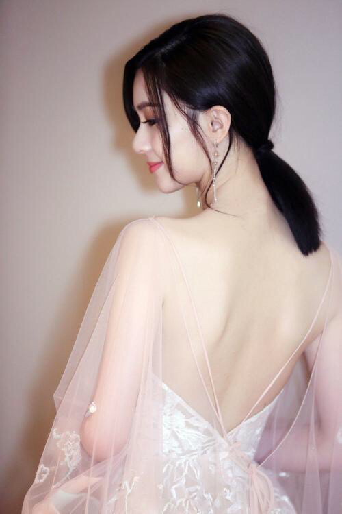 慢点好大太烫了好深挺进来_ 肉肉片段 特别撩的太满