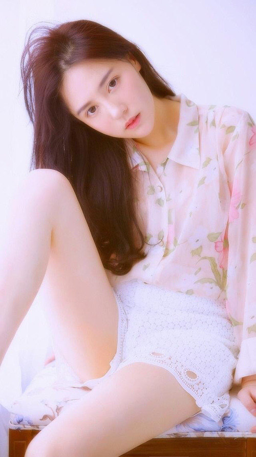 口述狗狗快点舔我嗯啊 _伏在身上快速律动