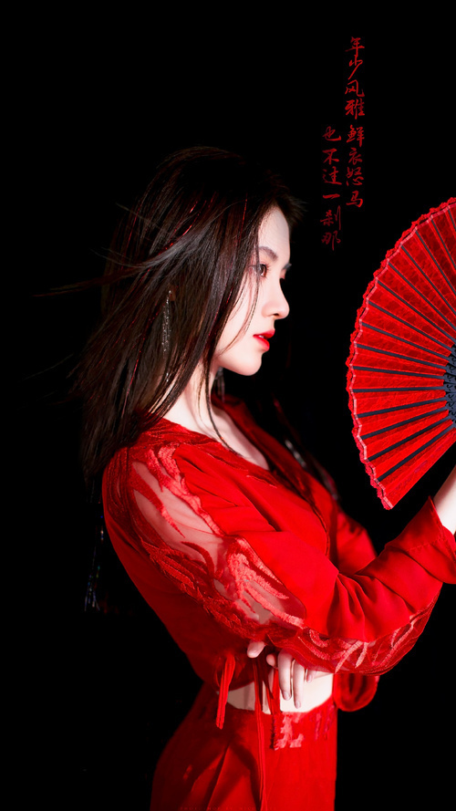 成熟艳妇香艳小说 |紧致娇嫩的小嘴含不住H