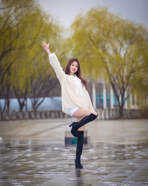 我是小姐接到黑人超爽 |老头不停的揉搓我的乳