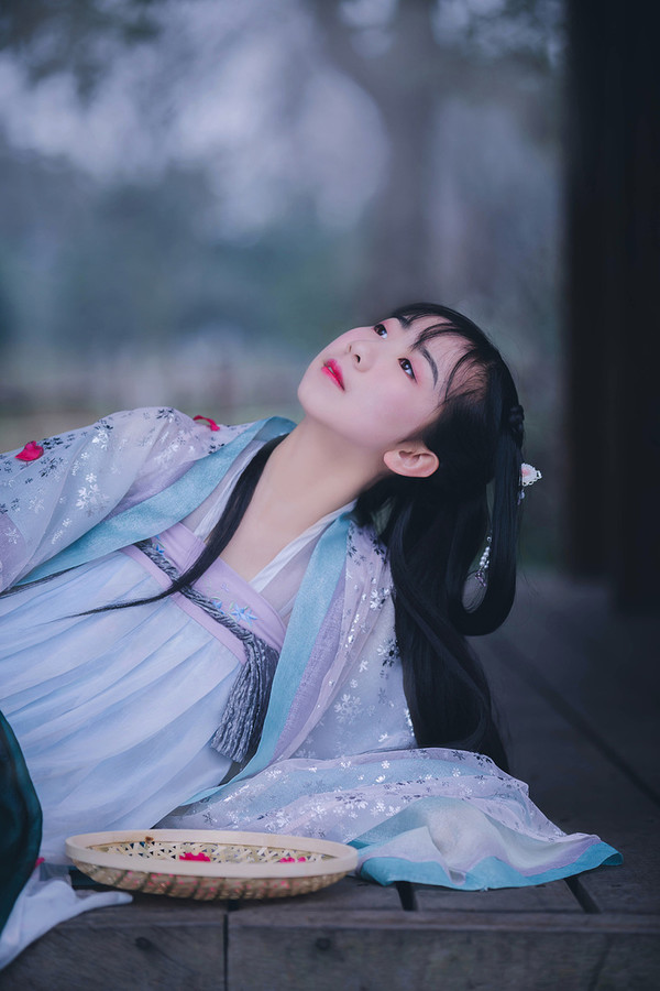 当你真正被爱的时候,你从他的身上看到一整个宇宙