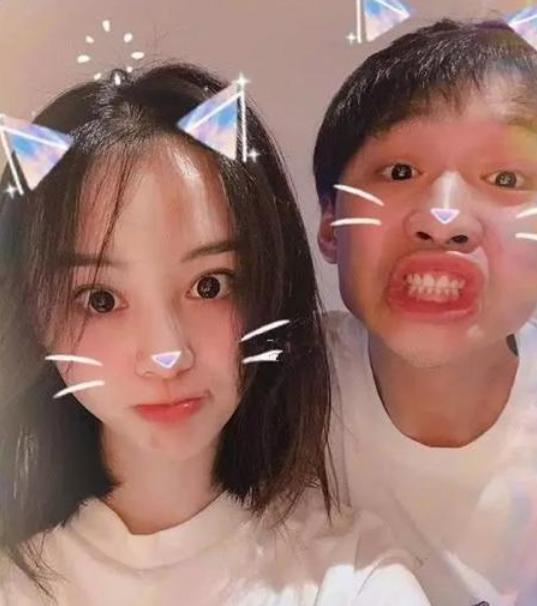 郑爽自黑,靠吃长胖想融入集体,还被成歧视乡巴佬