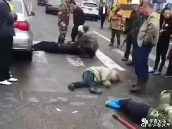 一死两伤:伊春警方通报,一轿车与三轮摩托车碰擦