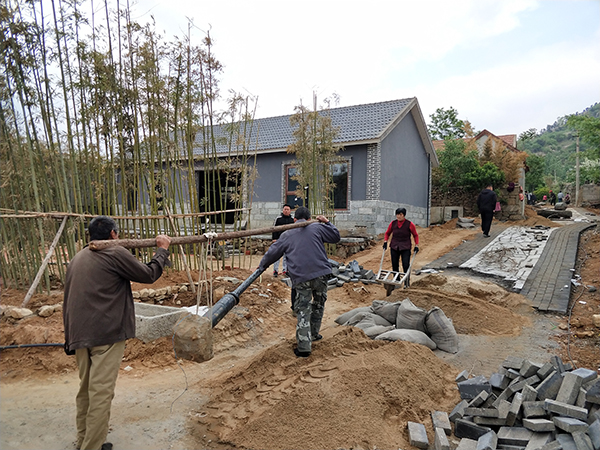 90后第一书记石骏杰:记不清入户次数让村民腰包鼓起来