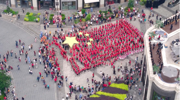 静安两处地标唱响同一首歌!为党和祖国送上深挚的祝福