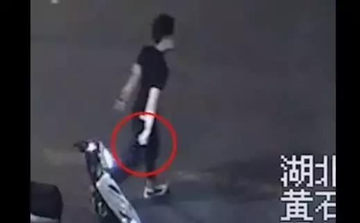 见义勇为!湖北27岁男子凌晨制止两盗贼被刺五刀,两嫌疑人被抓