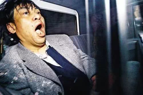 “世纪大毒疮”罗兆辉:少年得志拥有一切,47岁死时已经无人理