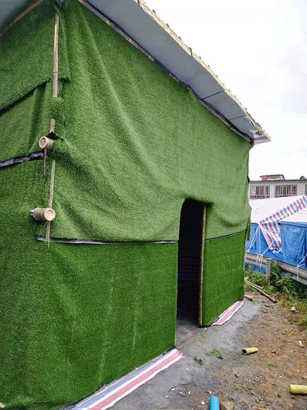 一位灾区丧葬师的迷茫:震后生活,何以为家