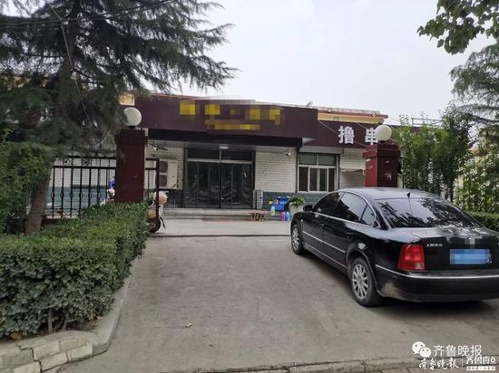 亲爹把儿女扔到烧烤店门口:孩子母亲早已离职