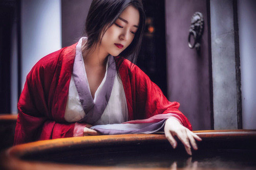 青春少艾莫负年华|鬓边栀子花又绽开