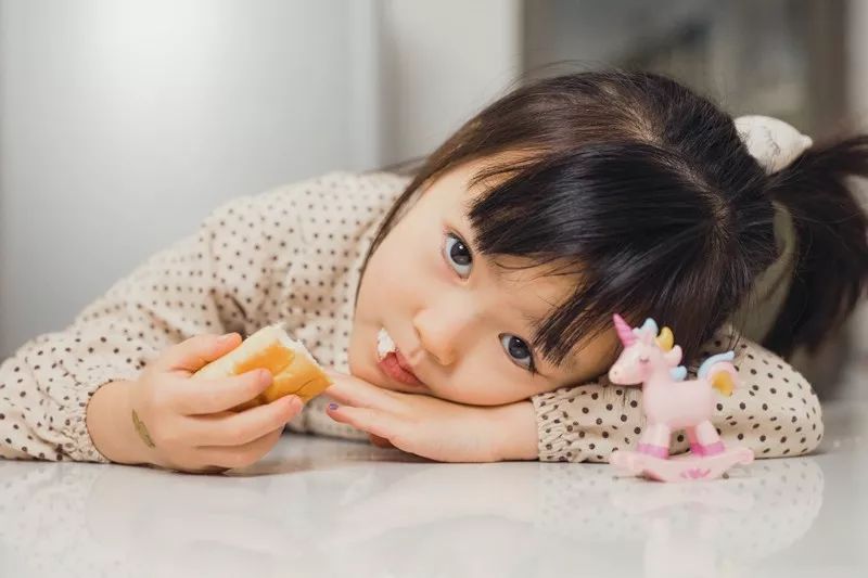 儿童成长拍摄时有哪些经验分享:边玩边拍,状态最自然