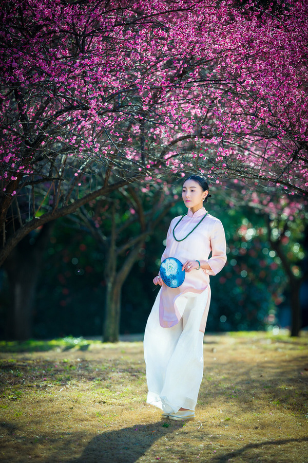 一纸成婚:秦少宠妻上瘾|秦怀虎惊得赵知静美眸钲圆