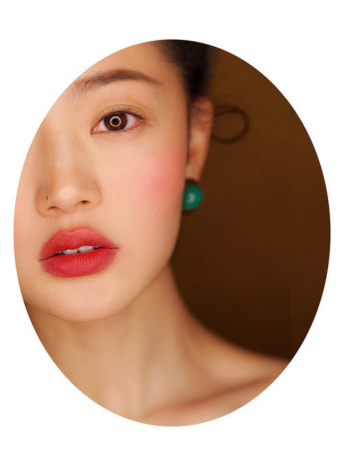 一个在上面添一个在下面&&&男朋友拉我在厨房做