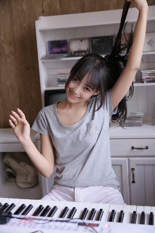 快点拔出来 老师会怀孕:不要,疼,轻点