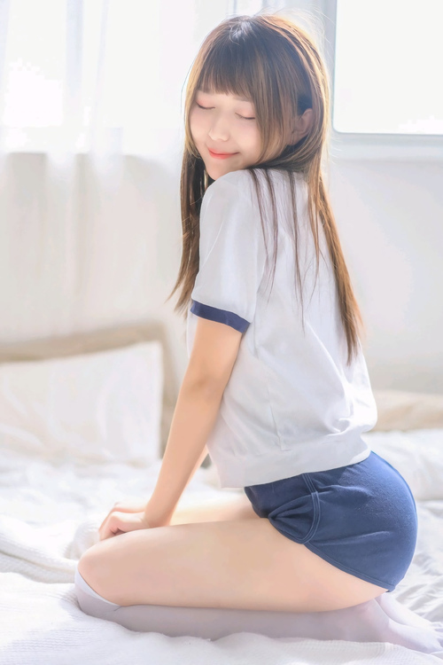 当代爱情|只卖一款,卖的是稀罕